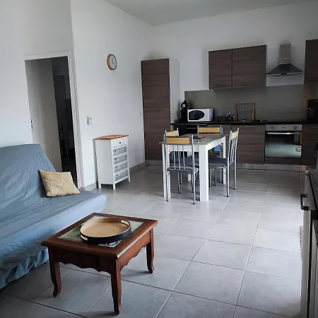 Les Garrigues * Pouzilhac