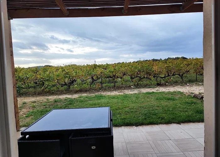 Les Garrigues Pouzilhac
